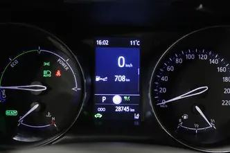 Toyota C-HR, 1.8, 72 kW, hybrid, automatic, front-wheel drive