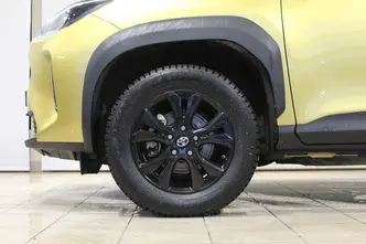 Toyota Yaris Cross, 1.5, 68 kW, hübriid, automaat, nelikvedu
