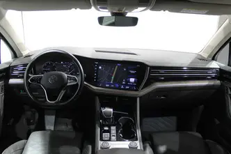 Volkswagen Touareg, 3.0, 170 kW, diesel, automatic, four-wheel drive