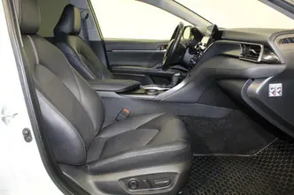 Toyota Camry, 2.5, 131 kW, hübriid, automaat, esivedu