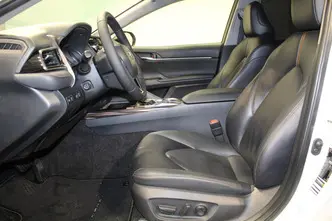 Toyota Camry, 2.5, 131 kW, гибрид, автомат, передний привод