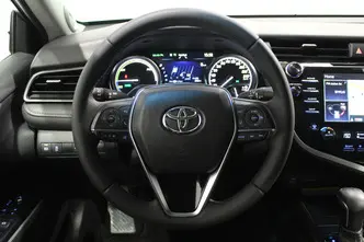 Toyota Camry, 2.5, 131 kW, гибрид, автомат, передний привод
