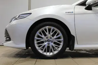 Toyota Camry, 2.5, 131 kW, гибрид, автомат, передний привод