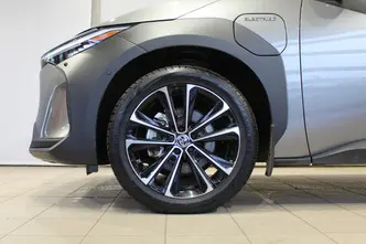 Toyota bZ4X, 118 kW, electric, four-wheel drive
