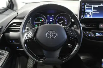 Toyota C-HR, 1.8, 72 kW, гибрид, автомат, передний привод