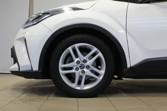 Toyota C-HR, 1.8, 72 kW, гибрид, автомат, передний привод