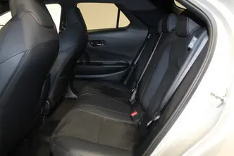 Toyota C-HR, 2.0, 111 kW, подключаемый гибрид, автомат, передний привод