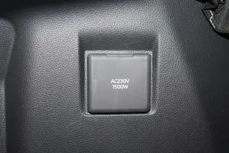 Toyota C-HR, 2.0, 111 kW, подключаемый гибрид, автомат, передний привод