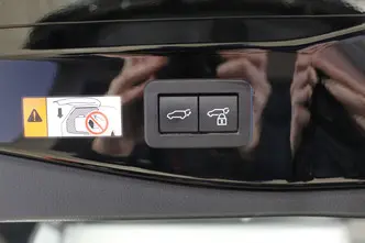 Toyota C-HR, 2.0, 111 kW, подключаемый гибрид, автомат, передний привод