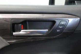 Toyota Highlander, 2.5, 140 kW, гибрид, автомат, полный привод