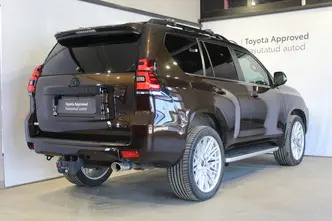 Toyota Land Cruiser, 2.8, 150 kW, дизель, автомат, полный привод