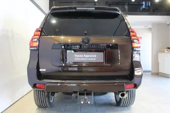 Toyota Land Cruiser, 2.8, 150 kW, дизель, автомат, полный привод