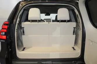 Toyota Land Cruiser, 2.8, 150 kW, дизель, автомат, полный привод