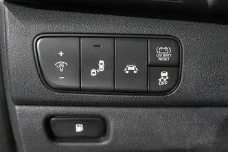 Kia Niro, 1.6, 77 kW, гибрид, автомат, передний привод
