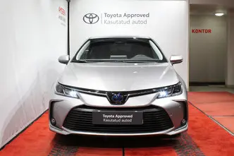 Toyota Corolla, 1.8, 72 kW, гибрид, автомат, передний привод