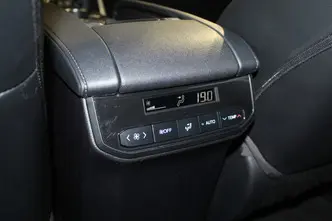 Toyota Highlander, 2.5, 140 kW, гибрид, автомат, полный привод