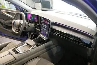 Renault Austral, 1.2, 96 kW, гибрид, автомат, передний привод