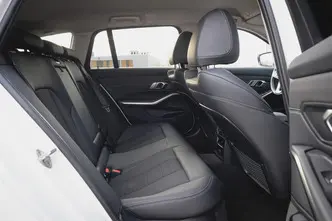 BMW 318, 2.0, 110 kW, гибрид, автомат, задний привод