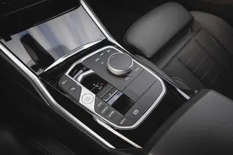 BMW 318, 2.0, 110 kW, гибрид, автомат, задний привод