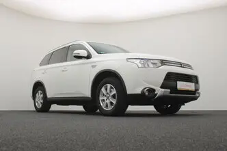 Mitsubishi Outlander, 2.0, 89 kW, plug-in hybrid, automatic, four-wheel drive