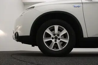 Mitsubishi Outlander, 2.0, 89 kW, plug-in hybrid, automatic, four-wheel drive