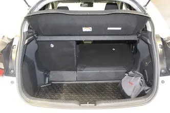 Toyota Yaris, 1.5, 68 kW, гибрид, автомат, передний привод