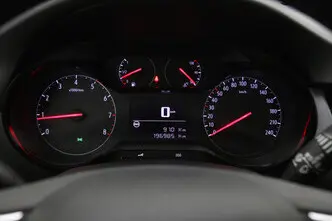 Opel Crossland X, 1.5, 75 kW, дизель, механическая, передний привод