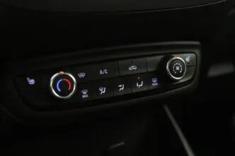 Opel Crossland X, 1.5, 75 kW, дизель, механическая, передний привод