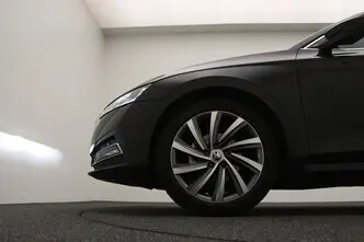 Škoda Octavia, 1.5, 110 kW, бензин, механическая, передний привод