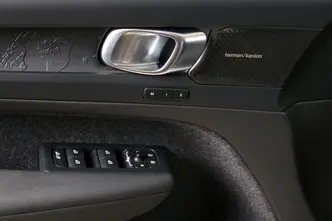 Volvo XC40, 300 kW, electric, automatic, four-wheel drive