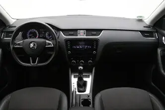 Škoda Octavia, 1.6, 85 kW, diisel, automaat, esivedu