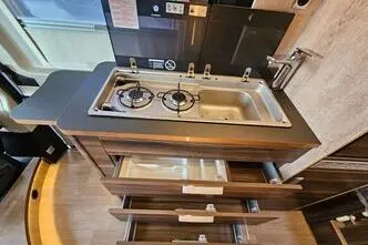 Laika ECOVIP, 2.2, 103 kW, дизель, автомат, передний привод