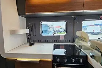 Laika Kreos, 2.3, 132 kW, diisel, automaat, esivedu