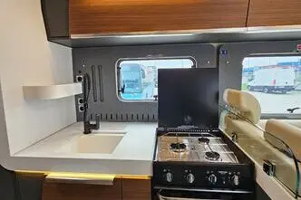 Laika Kreos, 2.3, 132 kW, diisel, automaat, esivedu