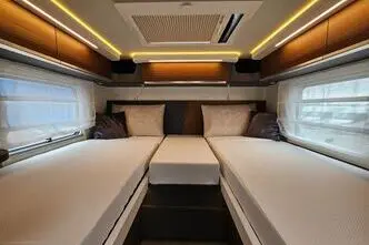 Laika Kreos, 2.3, 132 kW, diisel, automaat, esivedu