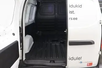 Nissan Townstar, 51 kW, электричество, автомат, передний привод