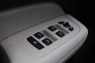 Volvo V60, 2.0, 140 kW, дизель, автомат, передний привод