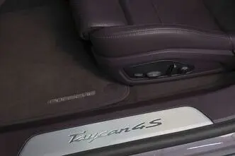 Porsche Taycan, 163 kW, elekter, automaat, nelikvedu