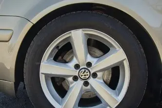 Volkswagen Bora, 2.0, 85 kW, бензин, механическая, передний привод