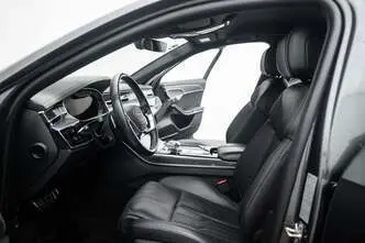 Audi S8, 4.0, 420 kW, гибрид, автомат, полный привод