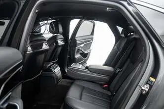 Audi S8, 4.0, 420 kW, гибрид, автомат, полный привод