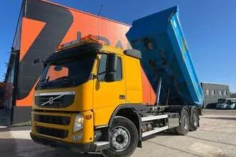 Volvo FM 330 6x2, 248 kW, diesel, automatic
