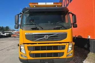 Volvo FM 330 6x2, 248 kW, diesel, automatic