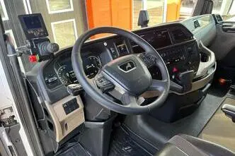MAN TGX 26.510 6x2*4, 375 kW, дизель, автомат
