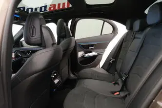 Mercedes-Benz E 300, 2.0, 150 kW, plug-in hybrid, automatic, four-wheel drive