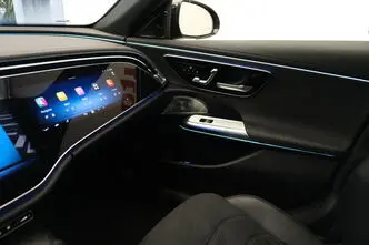 Mercedes-Benz E 300, 2.0, 150 kW, plug-in hybrid, automatic, four-wheel drive
