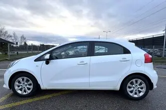Kia Rio, 1.2, 62 kW, petrol, manual, front-wheel drive