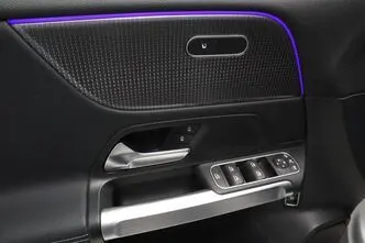 Mercedes-Benz EQB, 139 kW, elekter, automaat, nelikvedu