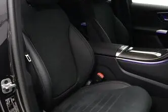 Mercedes-Benz GLC 300, 2.0, 150 kW, plug-in hybrid, automatic, four-wheel drive