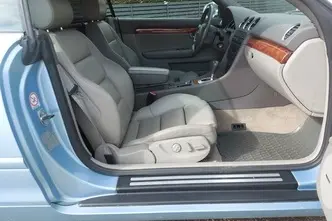 Audi A4, 2.4, 125 kW, petrol, automatic, front-wheel drive